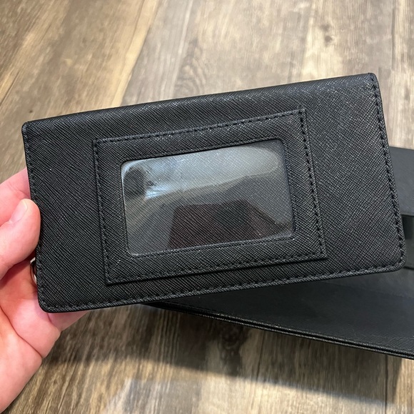 Michael Kors Jet Set Travel Trifold Wallet in Black Crossgrain Leather Like New - Picture 10 of 11